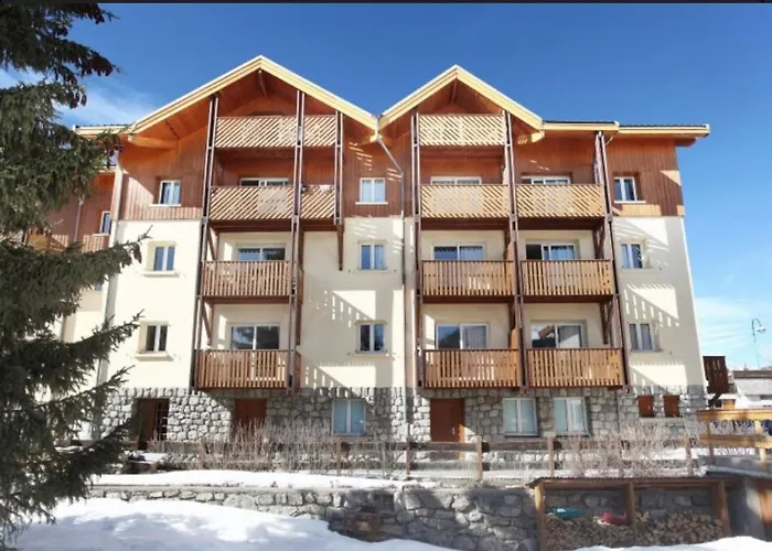 Appartement 3 Pieces, Spacieux En Plein Centre