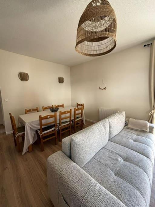 Apartment 3 Pieces, Spacieux En Plein Centre *