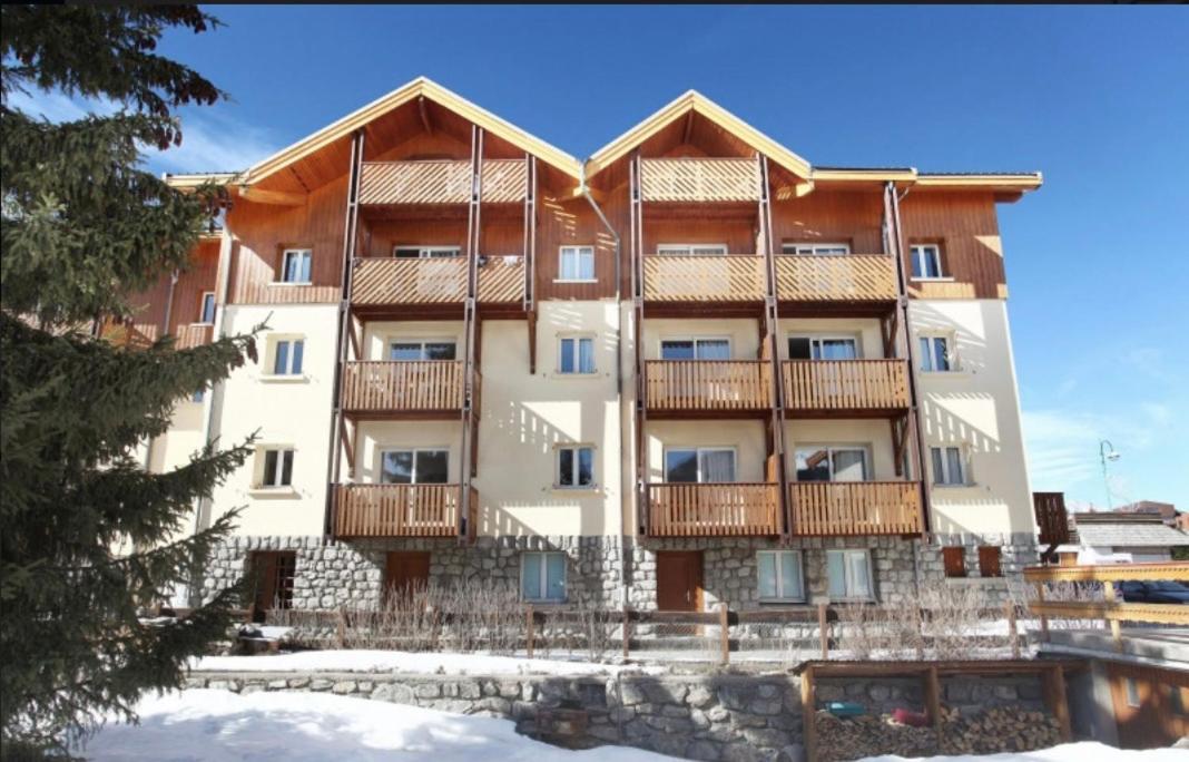Apartment 3 Pieces, Spacieux En Plein Centre *
